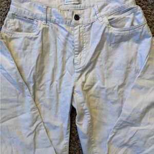 Christopher Blue: White Jeans with embroidered details